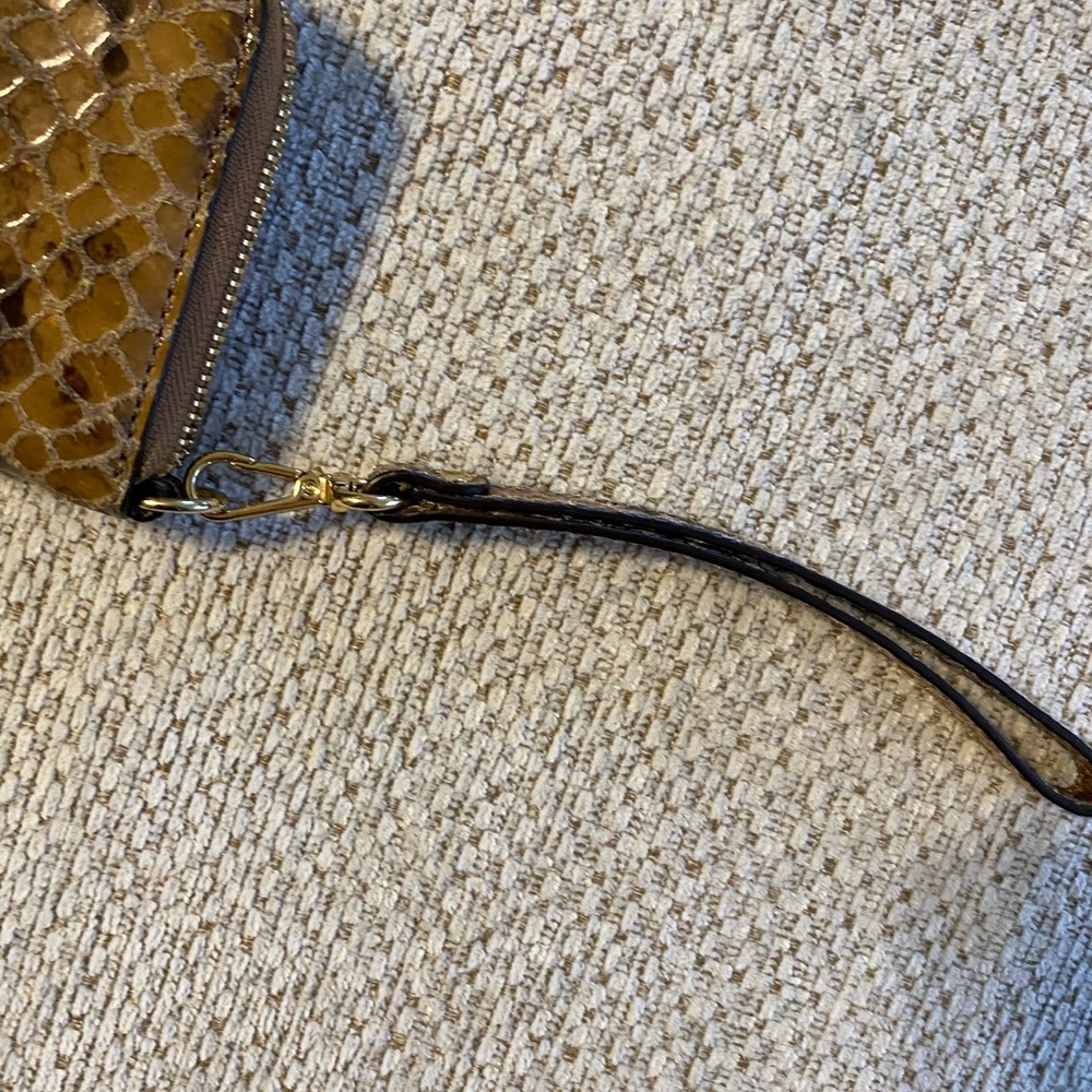 Nwot Michael Kors Sand Brown Python Phone Wristlet - image 5